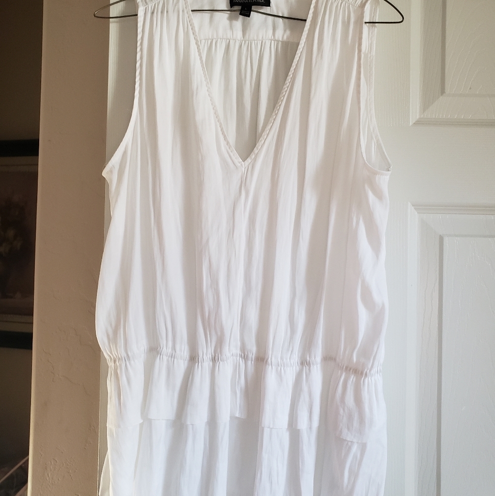 Adorable Banana Republic Tank